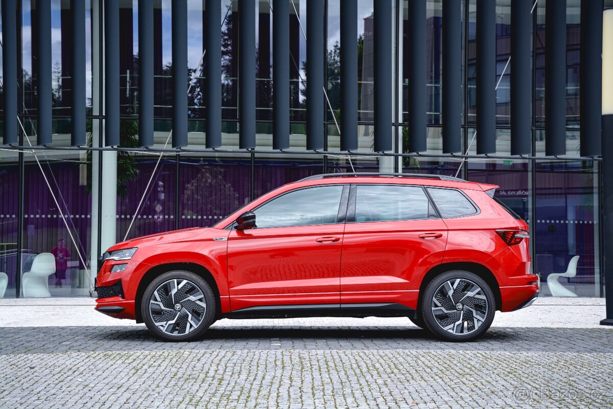 Škoda Karoq Sportline Exclusive 2,0 TSI 140kW DSG 4x4 PANORA - 2