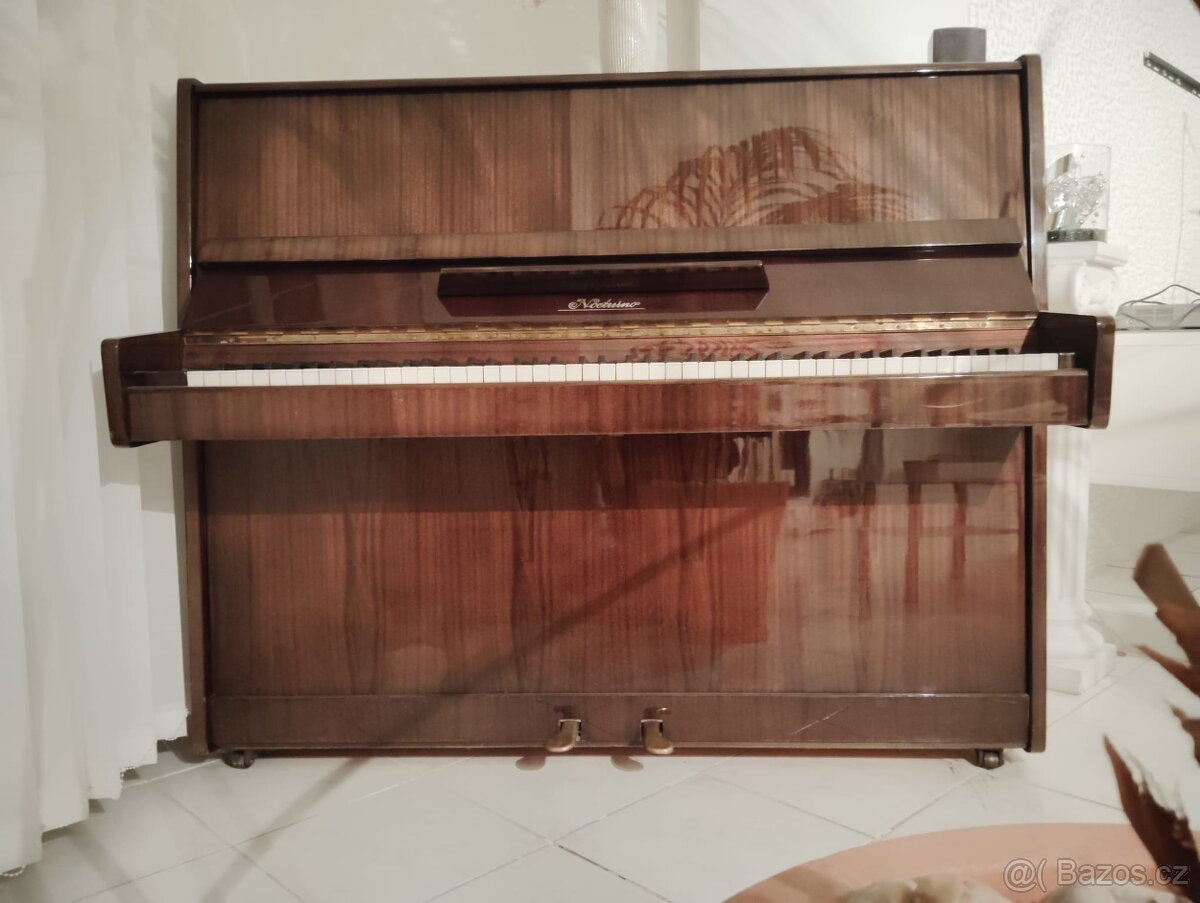 prodám pianino Nocturno - 2