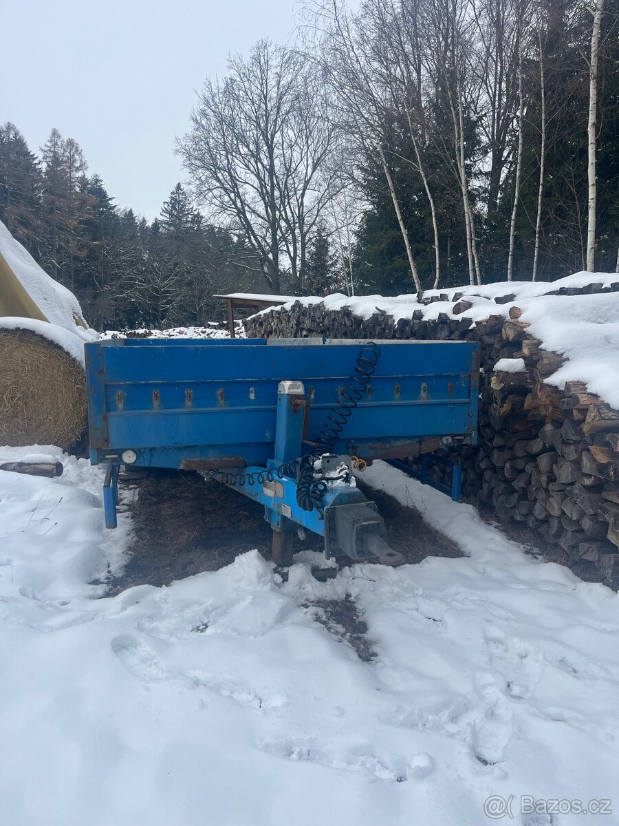 Traktorový vlek, přivěs na balíky - 2