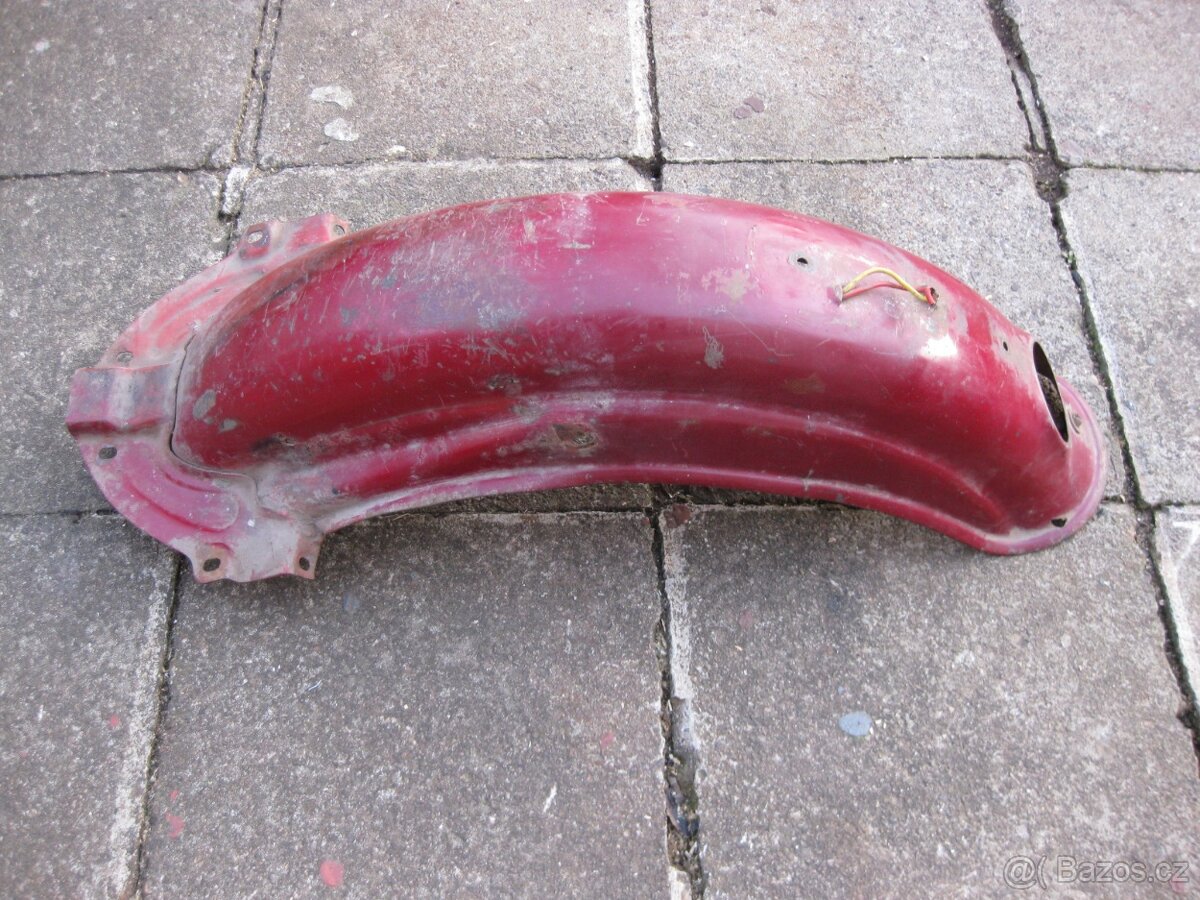 jawa kývačka, panelka 250, 350 - zadní blatník - 2