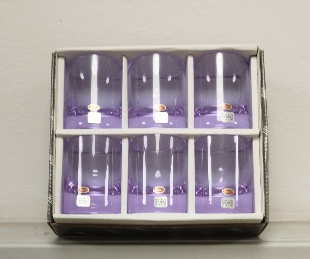 Signované sklenky Alexandrit Moser 7 cm výška. - 2