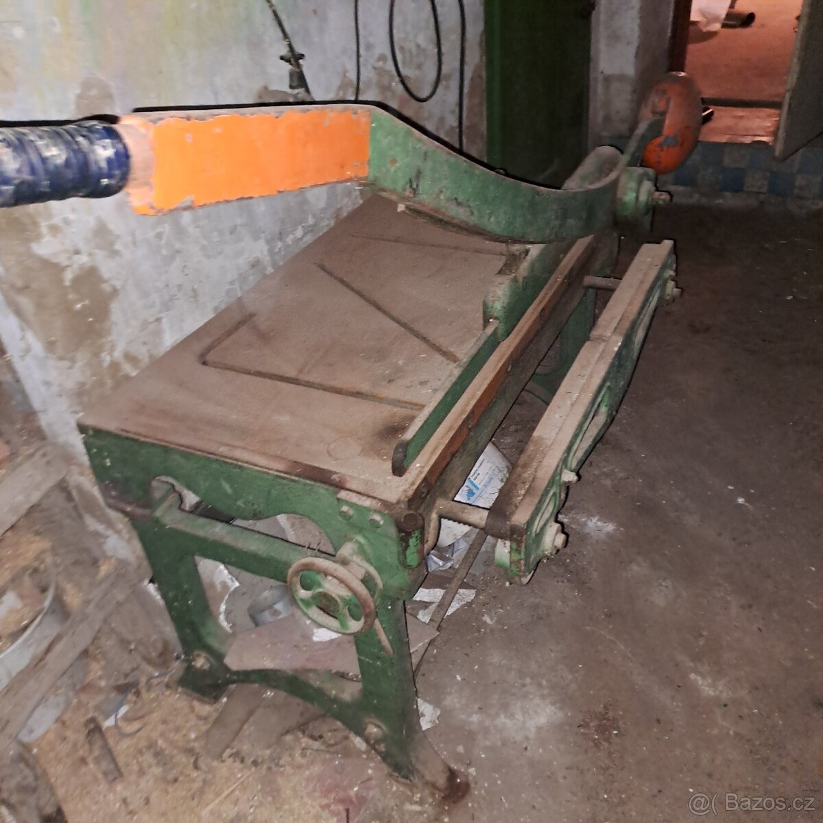 Tabulové nůžky - 2