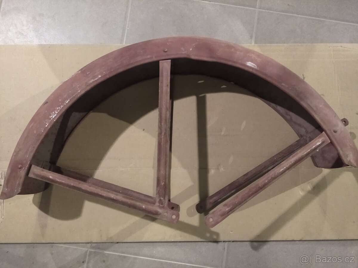 Přední blatník Jawa Pérák - 2