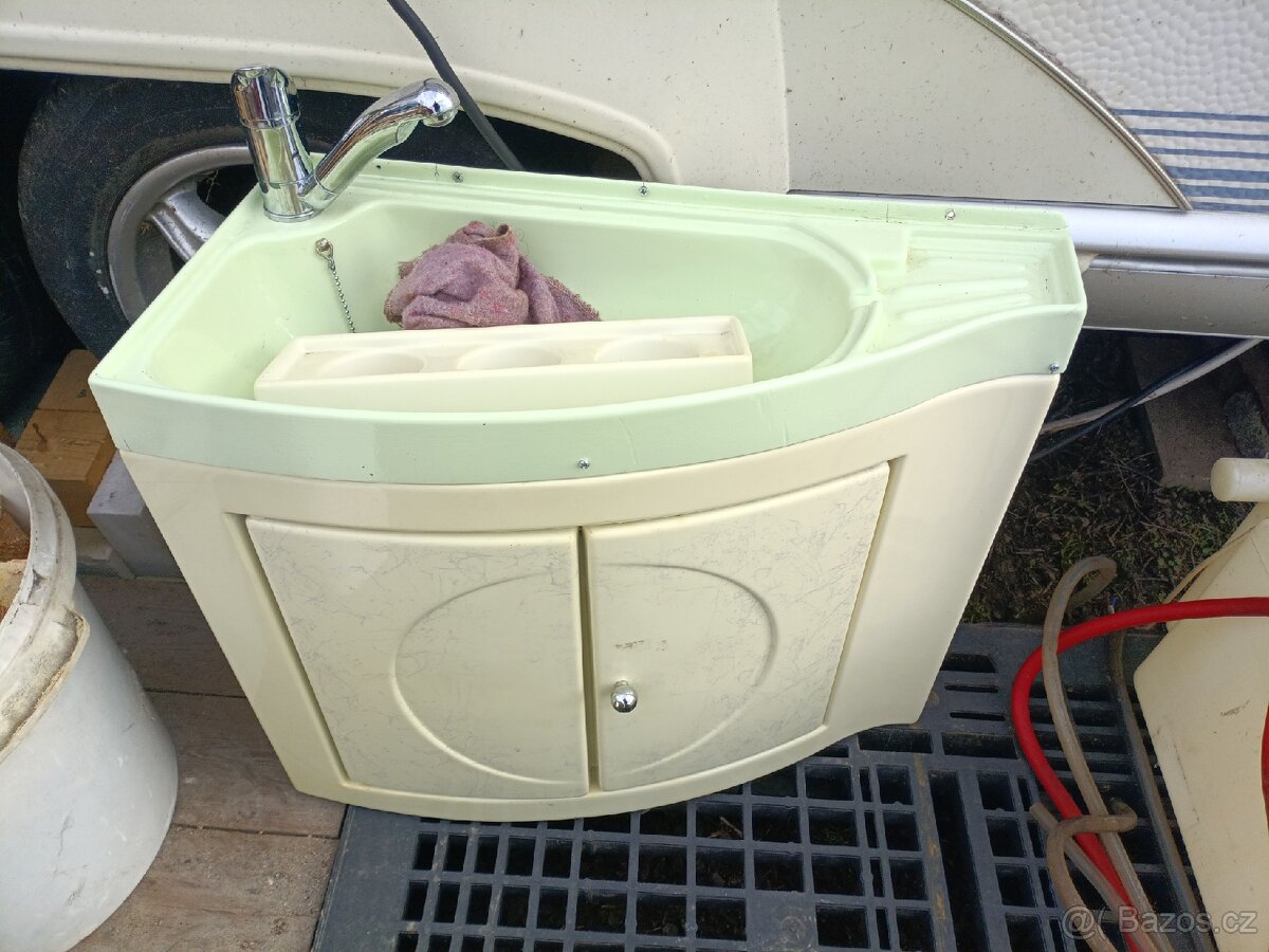 Karavanové vybavení - 2