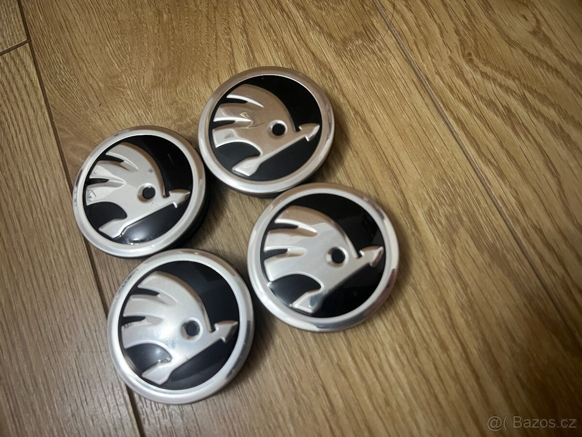 Krytka středu kola se znakem Škoda - 2