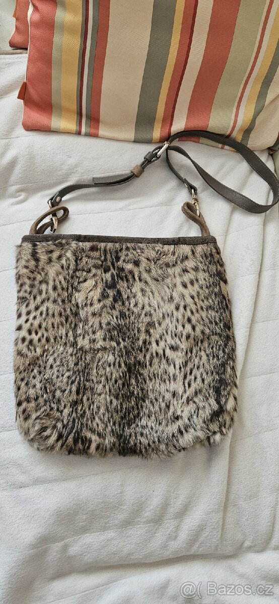 Nová crossbody taška - 2