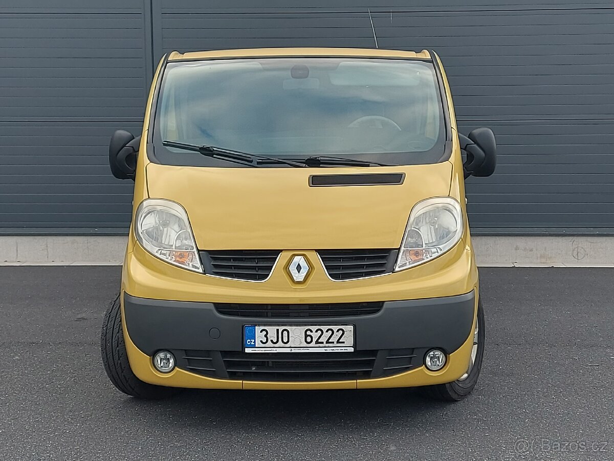 Renault Trafic Passenger -Long 2.0 dCi 84 kw - 2