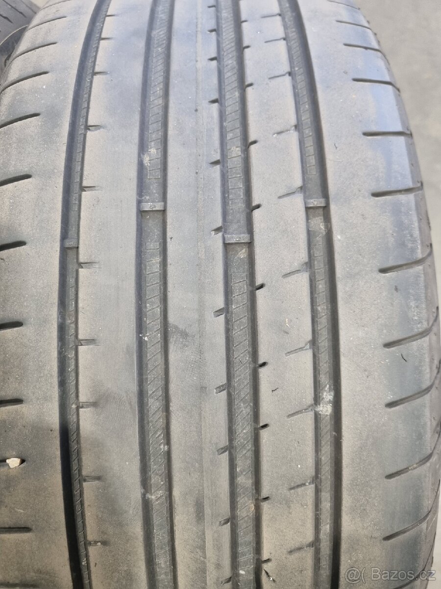 245/45R18 letní Goodyear - 2