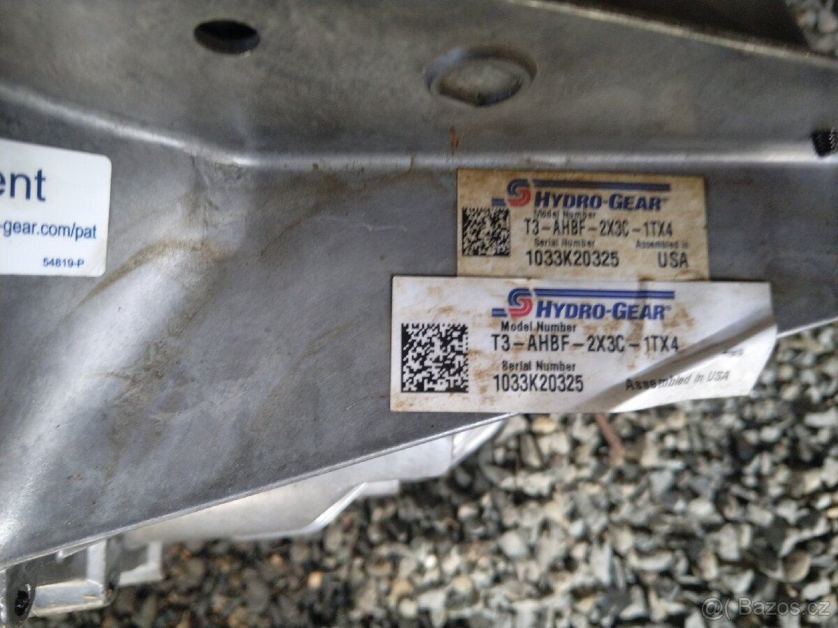 Zahradní traktor, převodovka Hydro Gear T2. - 2