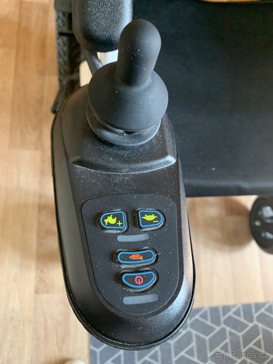 Invalidni vozik elektrický - 2