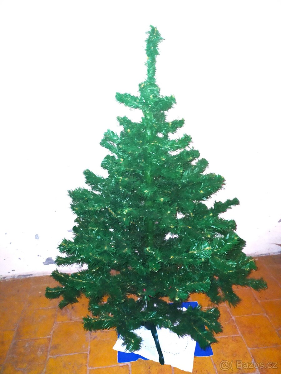vánoční stromek umělý - 2