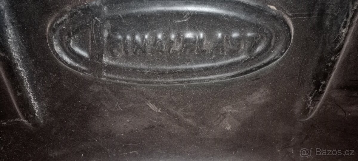 Plast do kufru felicie - 2