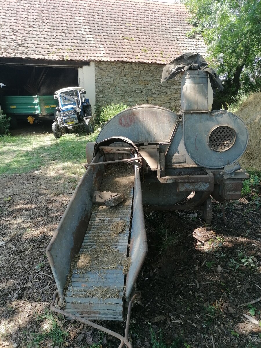 řezačka slámy - 2