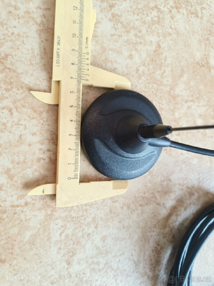 GSM anténa, magnetická základna, redukce na TS9 - 2