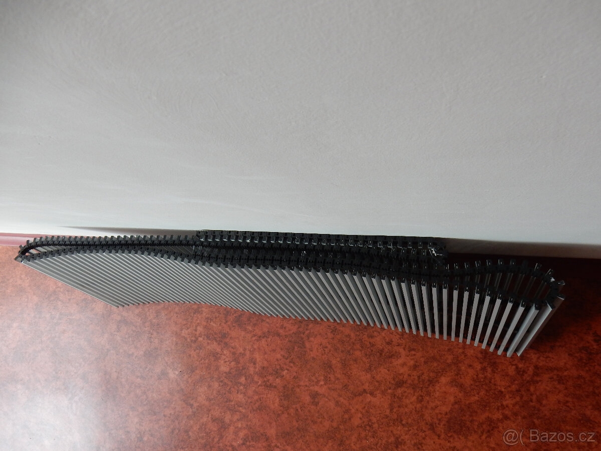 Krycí mřížka KORAFLEX PM hliníková stříbrná 328mmx3m - 2