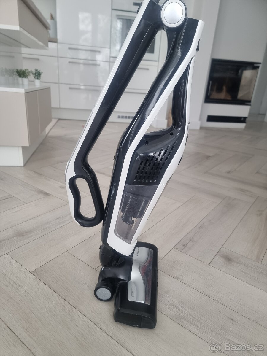 Rowenta tyčový vysavač - 2