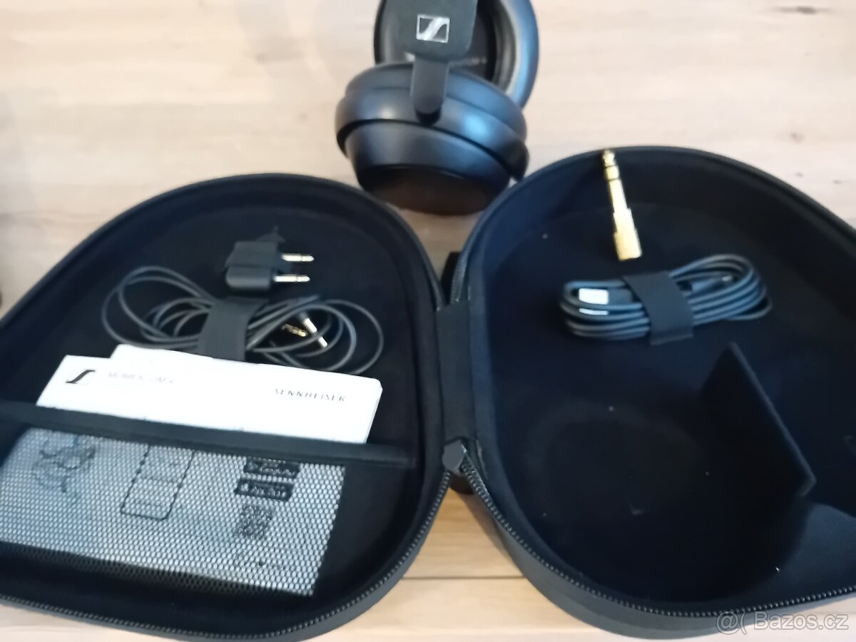 Sennheiser MOMENTUM 4 - 2