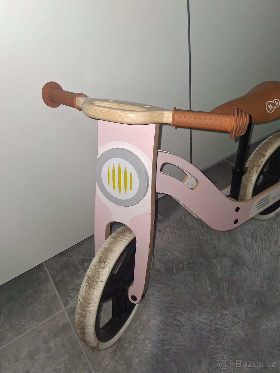 Dívčí odrážedlo - 2