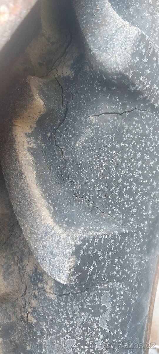 Traktor rs-09 zadni kolo - 2