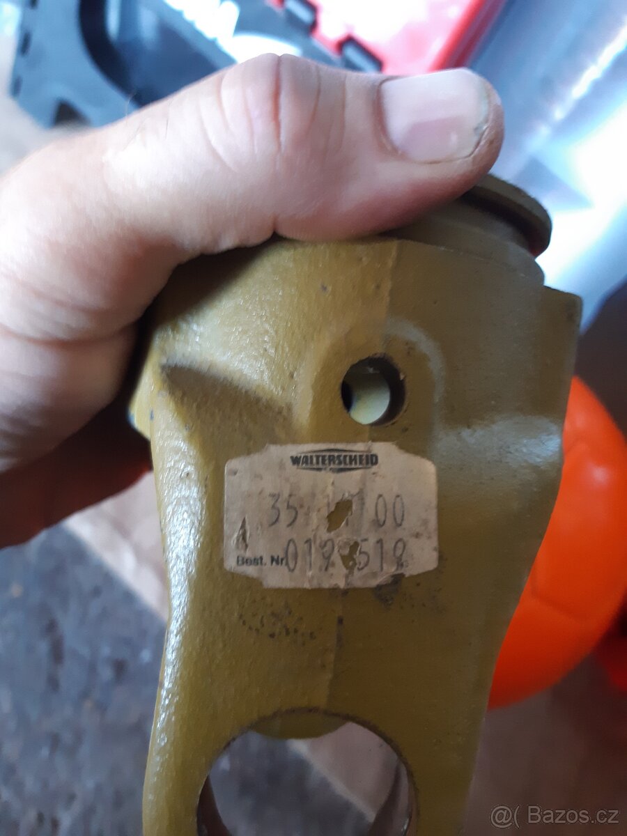 Vidlice ke kardankám GKN Walterscheid - 2