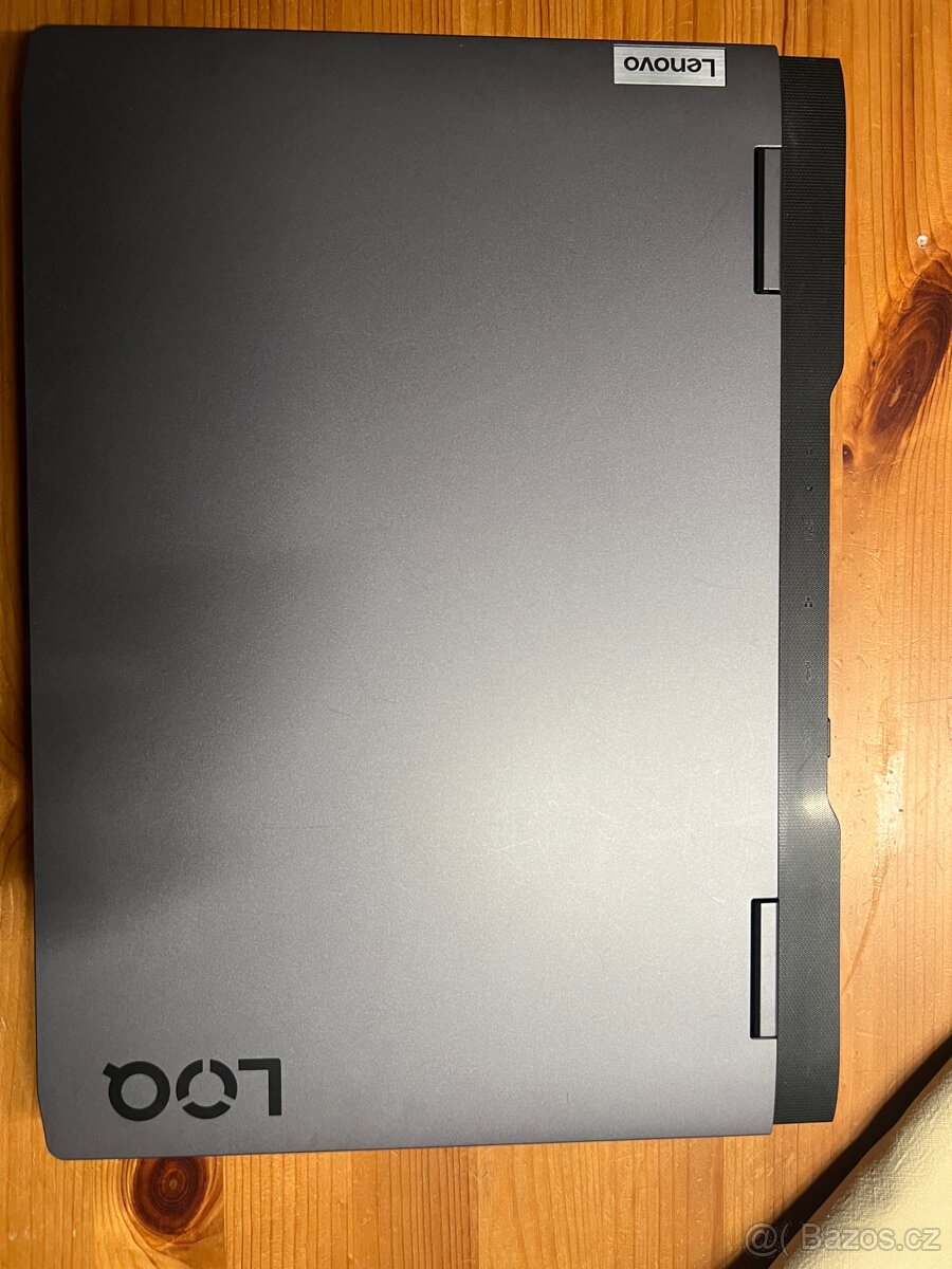 Herní notebook Lenovo - 2