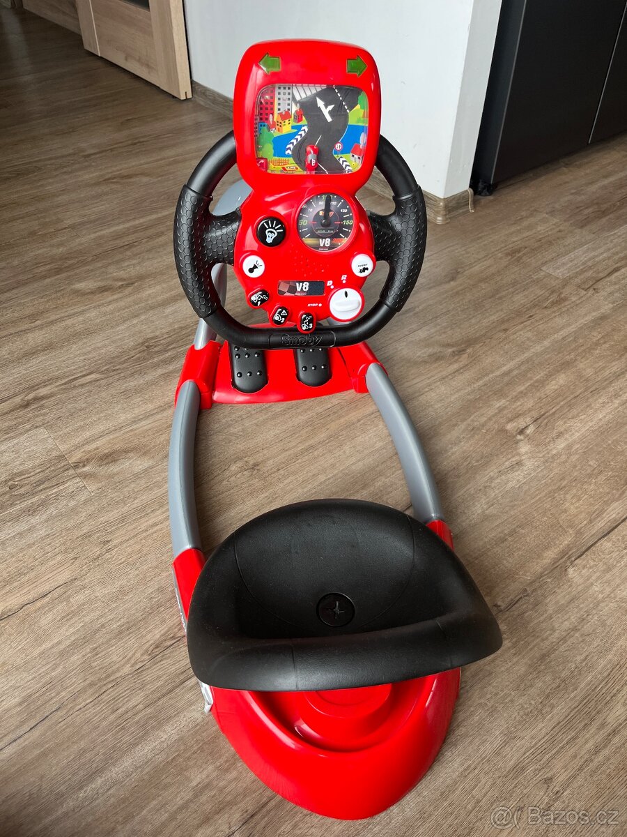 Smoby trenažér V8 driver - 2