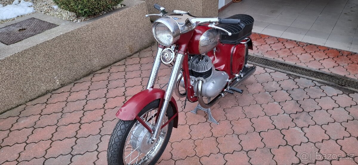 Jawa 350/360 panelka rok 1972 - 2