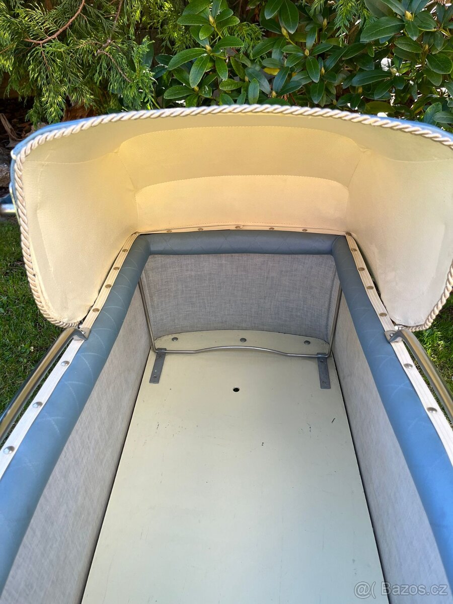 Retro kočárek pro miminko Hecker - 2