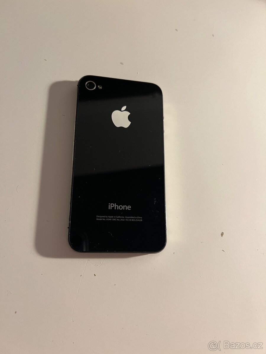 iPhone 4 CDMA 16gb v Super stavu - 2