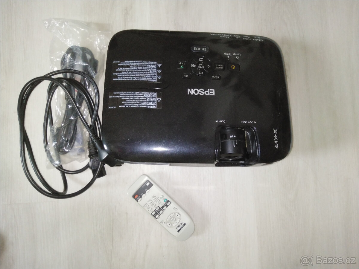 Projektor Epson EB-X72 - 2