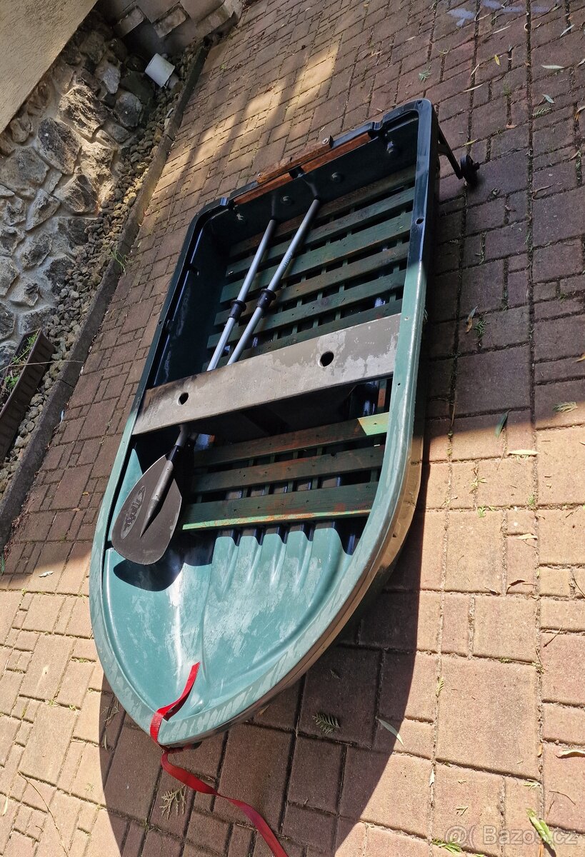 Rybářská loď/pramice - 2