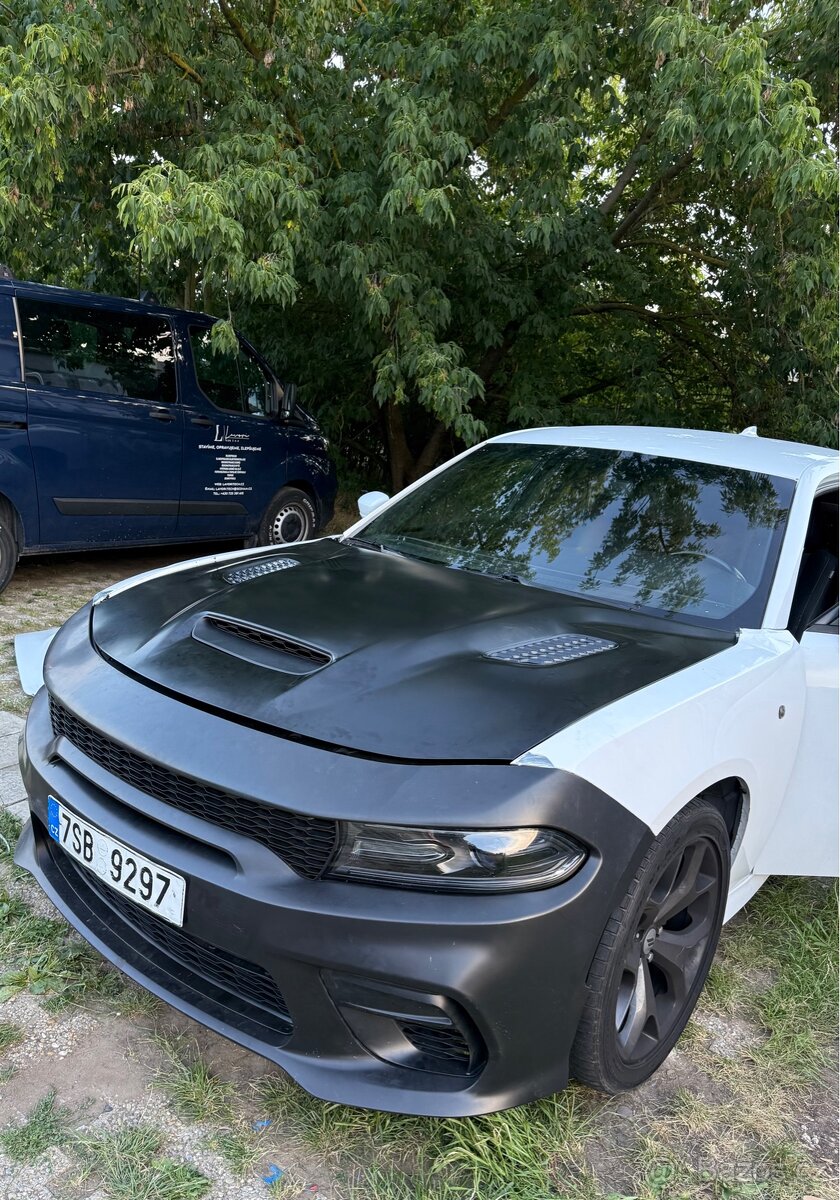 Dodge Charger 5.7 HEMI 2019 - 2
