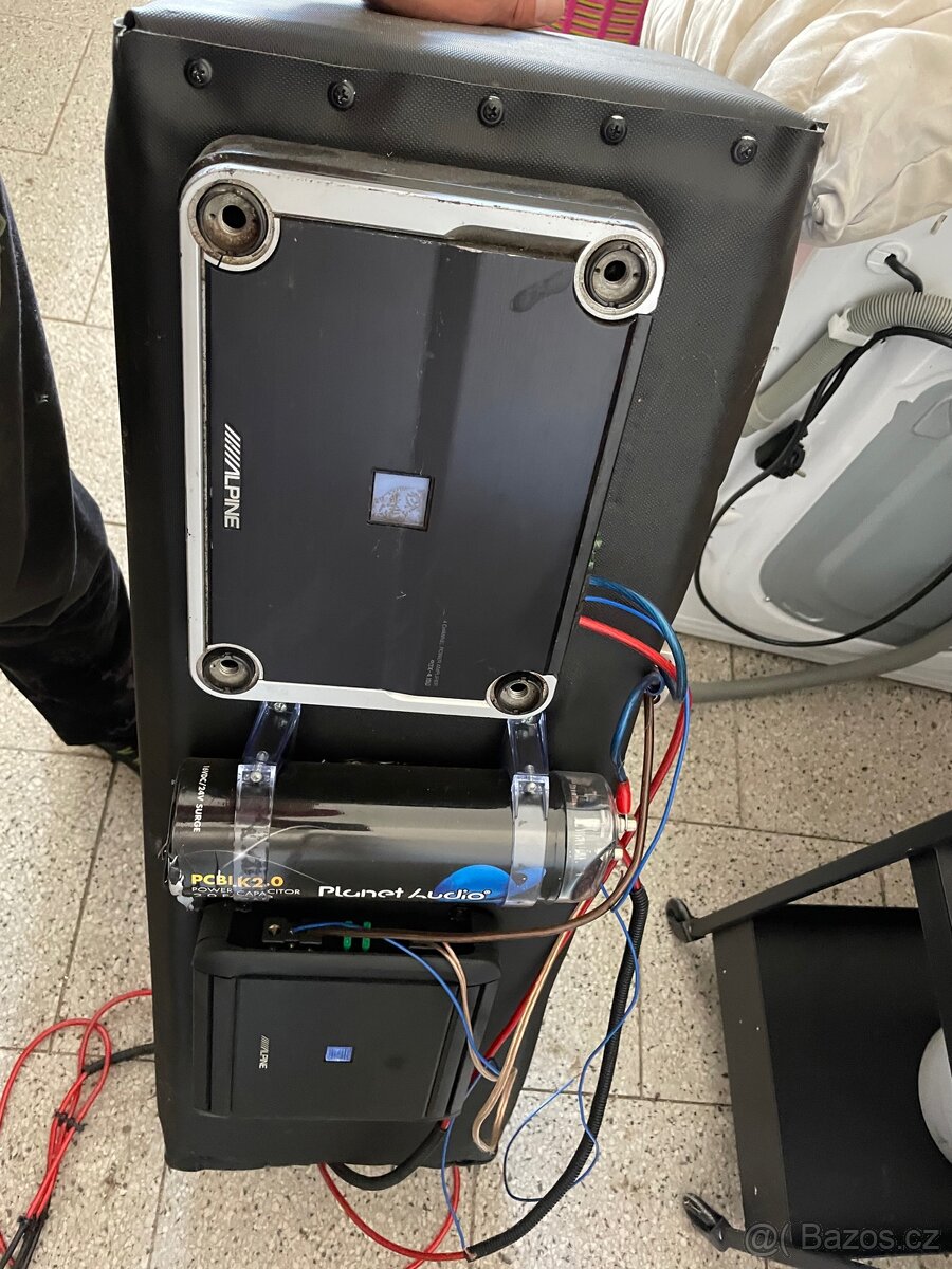 Audiosestava - subwoofer + zesilovace + kapacitator - 2