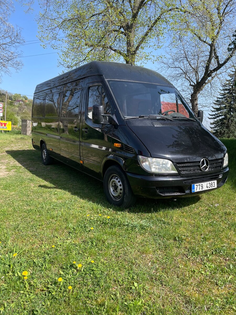 Mercedes-benz Sprinter - 2