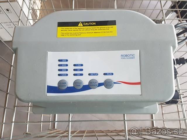 Roboticky bazenovy vysavac - čistí dno aj steny - 2