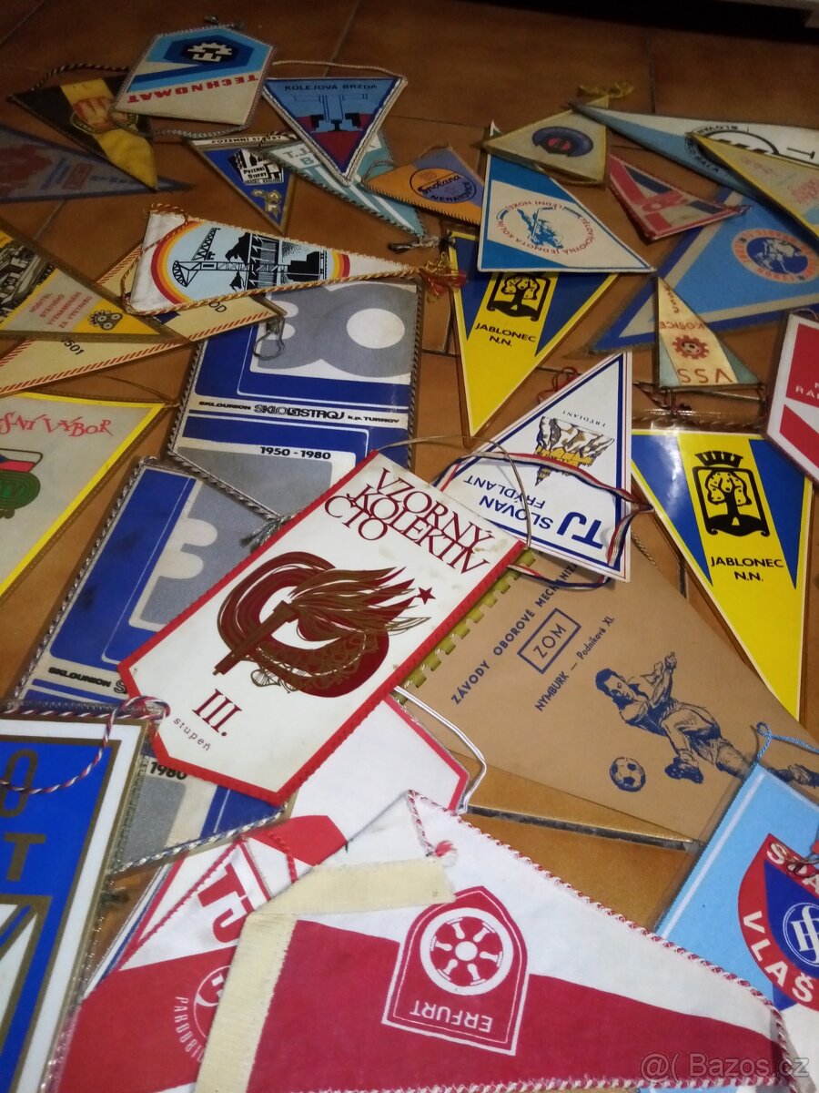 Vlaječky socialistické konvolut po sběrateli - 2