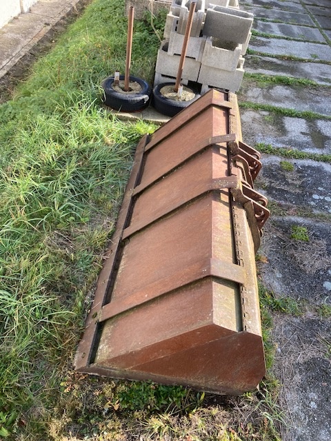 Nakladač HON UN-053, přední pneu pneumatika rozměr 14x24, ve - 2