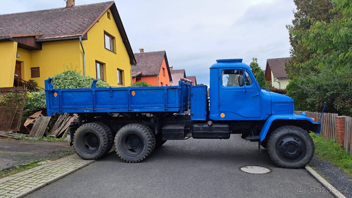 Praga V3S třístraný sklápěč - 2