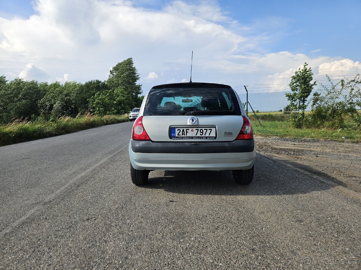 Renault clio 2 facelift - 2