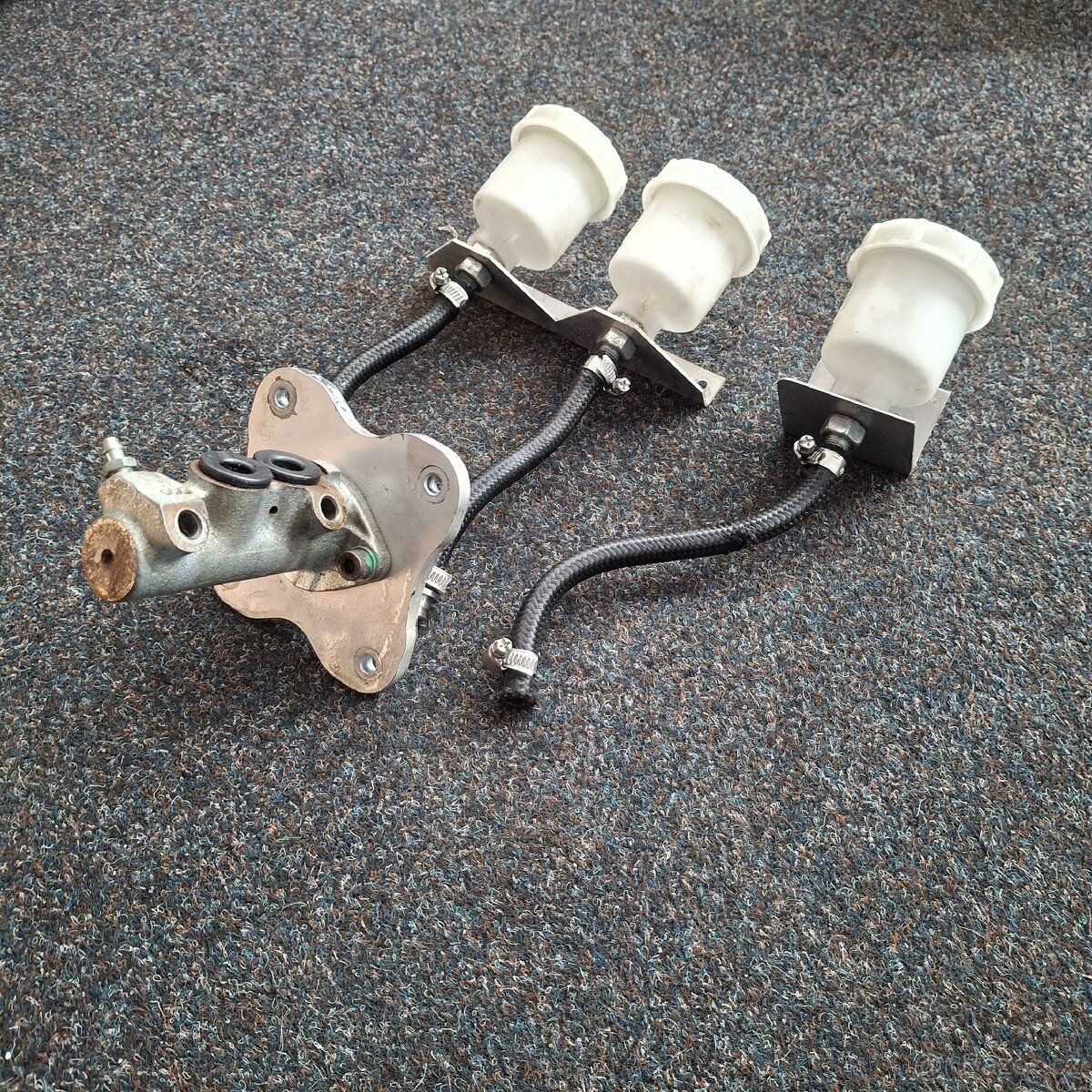 LADA 2105 - Sada pro odstranění posilovače brzd - 2