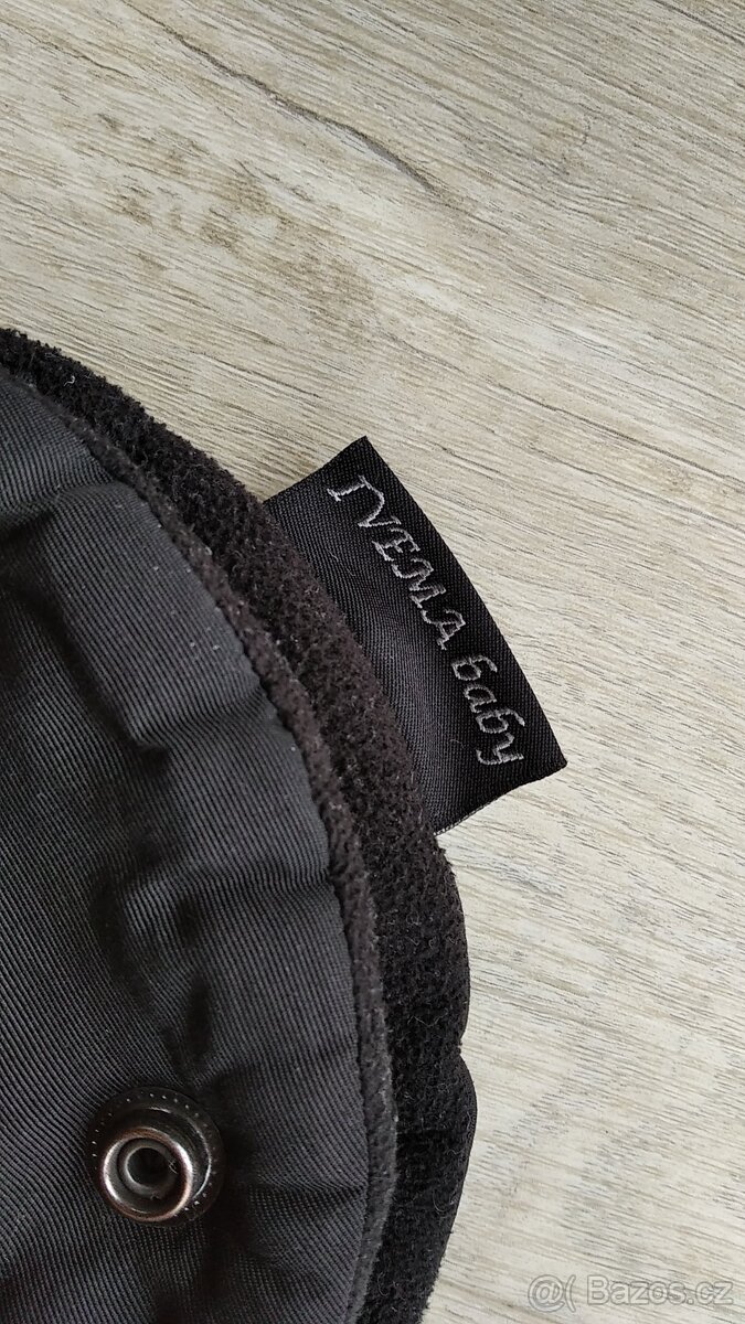 Černý rukávník ke kočárku - 2