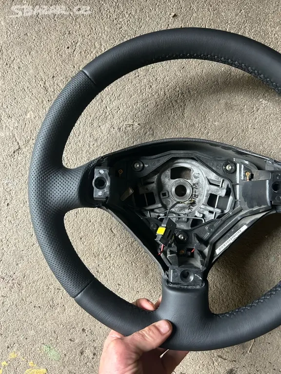 Renovovaný volant peugeot 307 - 2