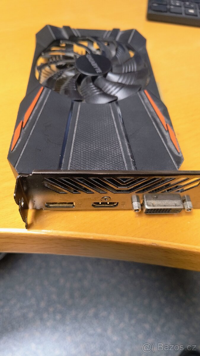 Grafická karta Gigabyte - 2
