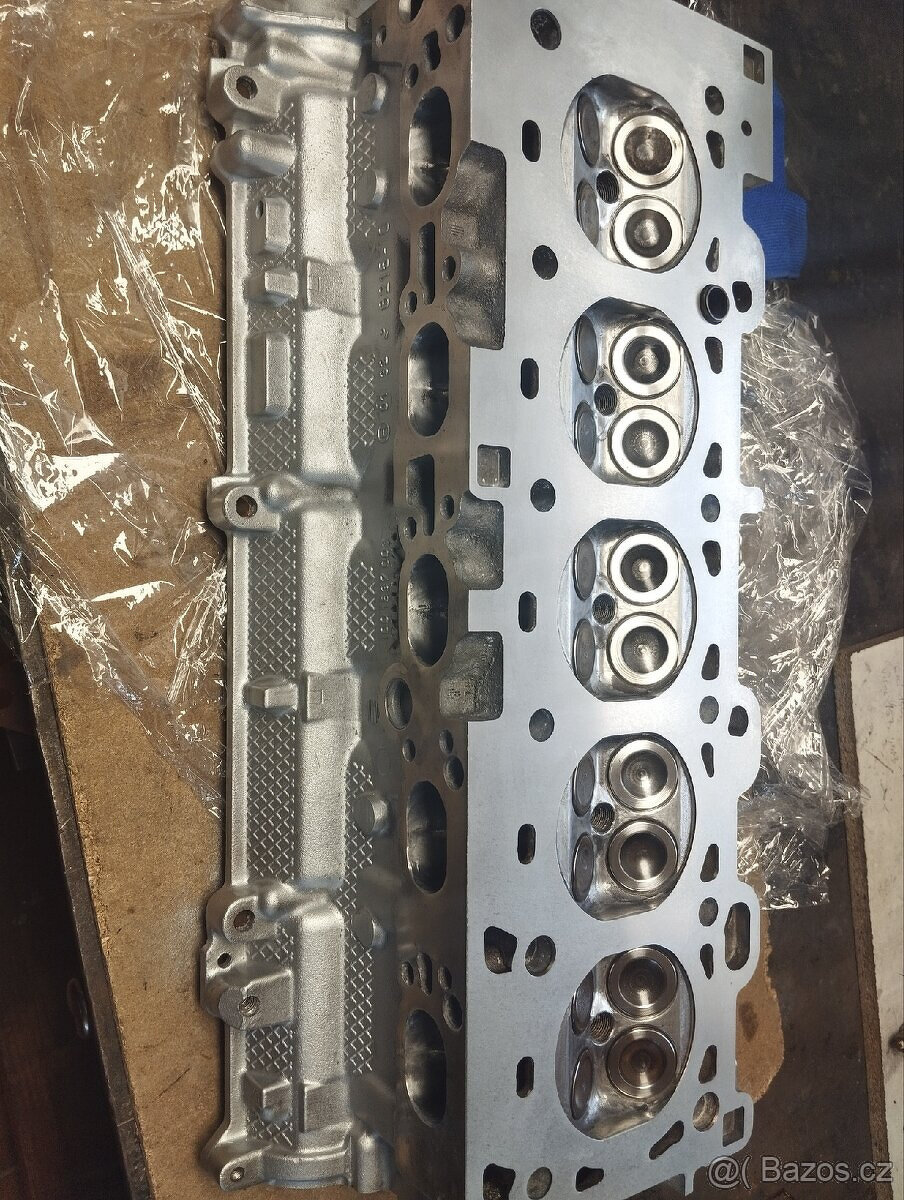 Hlava B5244T Volvo 2.4t - 2