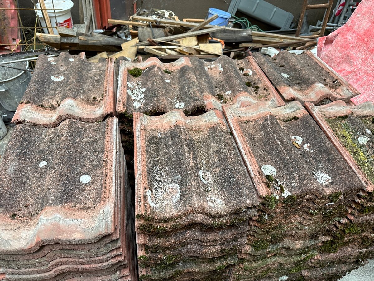 Starší betonové tašky na prodej - 2