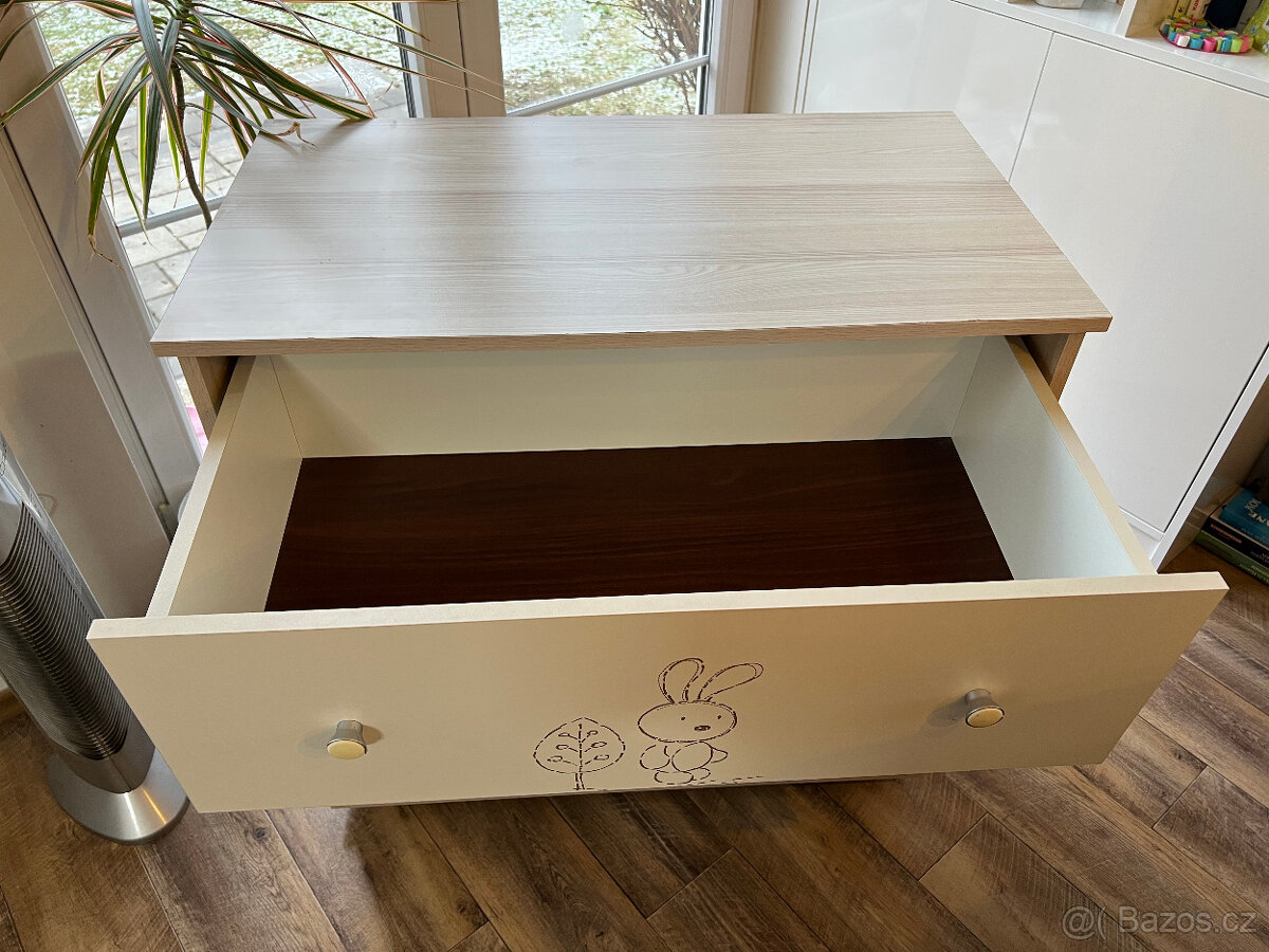 Daruji komodu za odvoz - 2