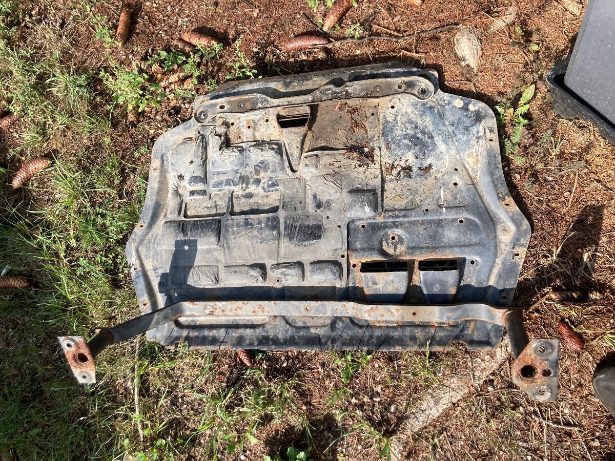 Octavia 2 Lyžina pod motor - 2