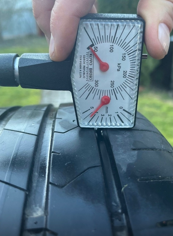 Prodám sadu letních pneu Hankook - 2