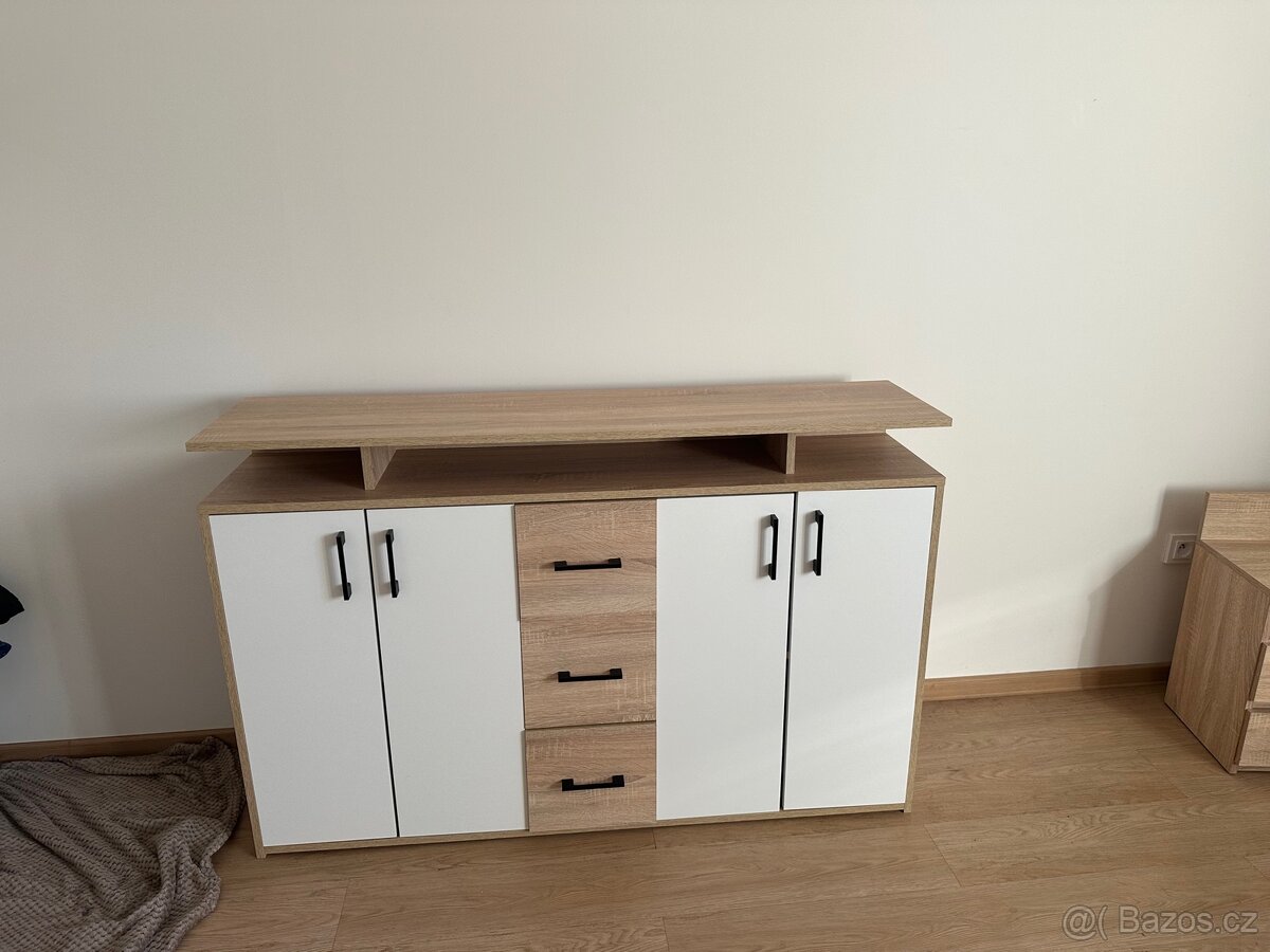 Komoda - 2