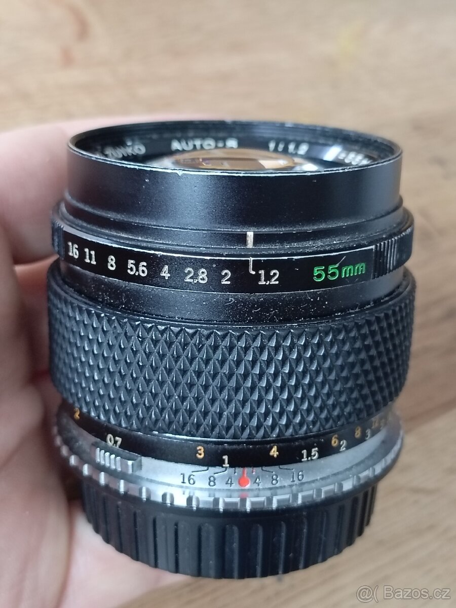 Objektiv Olympus G-Zuiko 55mm f1,2 s redukci na Canon - 2